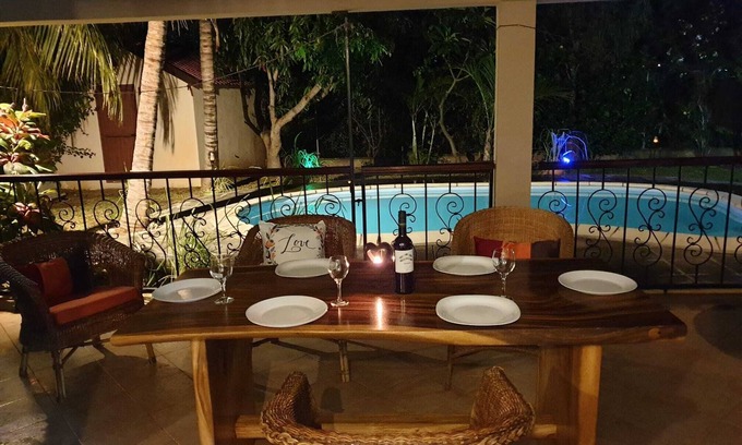 La Preneuse Villa | Villa - Sleeps 7 - Pets Ok - Pool - Parking