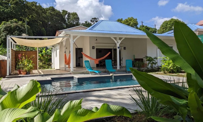 Riviere-Salee Villa | Villa south of Martinique with salt spa pool