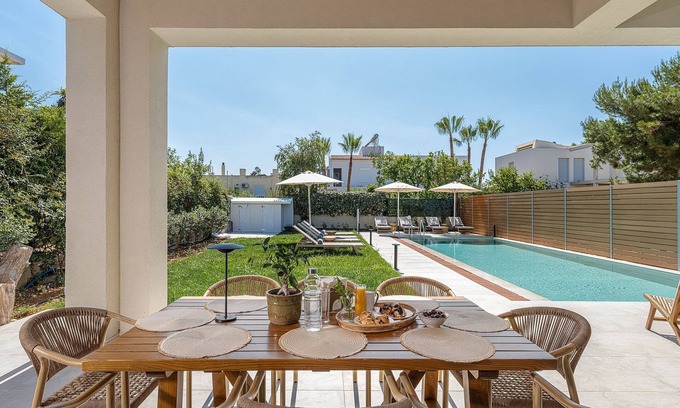 Pitharion Villa | Villa Thimi - Luxury Family Villa - Private Pool