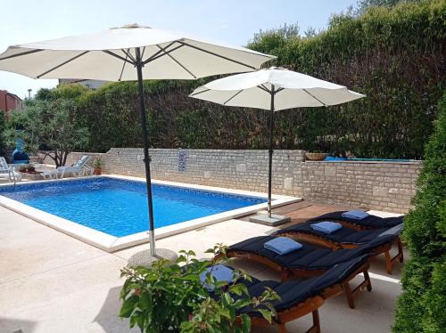 Gregovica Apartment | Villa TINNO M