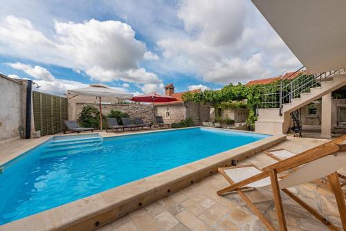 Benkovac Villa | Villa Torine ZadarVillas