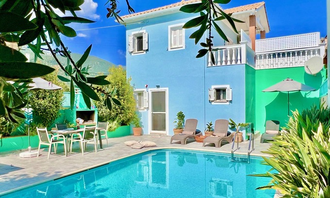 Nidri Villa | Villa Torre Marina in Nydri with private pool