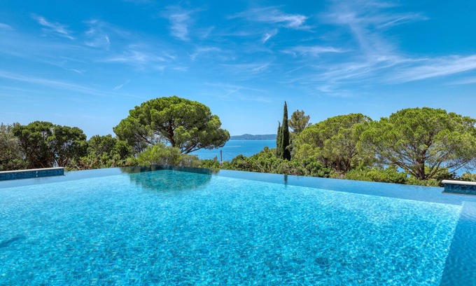 Cavaliere Villa | VILLA VUE MER DOMAINE CAP NEGRE