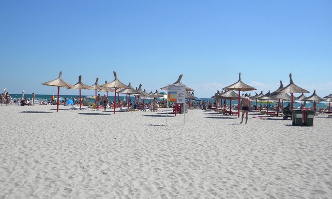 Mamaia-Sat Villa | Villa with 3 rooms,private terrace&entrance,pools acces,near sea,Mamaia north.