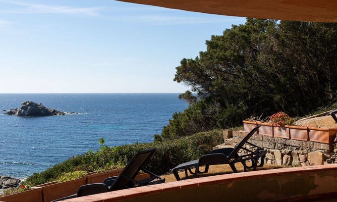 Villasimius Villa | VILLA WITH A VIEW AND AC