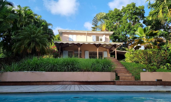 Riviere-Salee Villa | Villa with exceptional view of tropical garden!