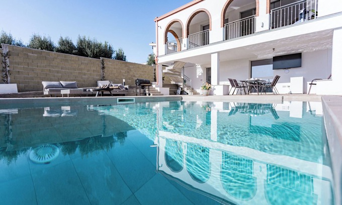 Su Forti Villa | Villa with heated pool 2 steps from the sea