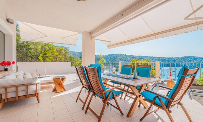 Puerto de Soller House | Villa with pool, dream view of harbour and sea