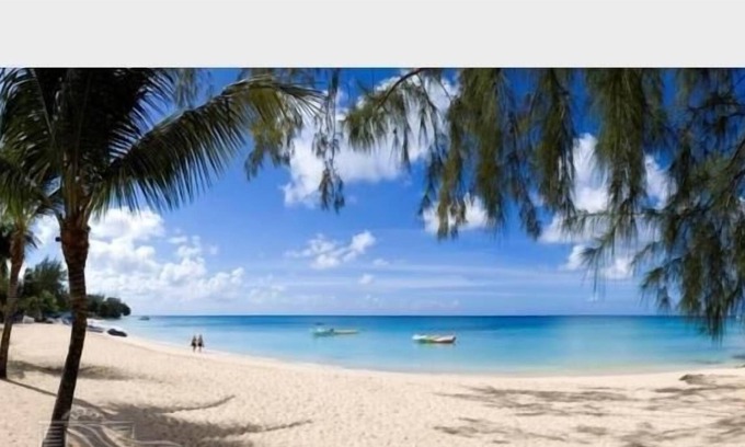 Little Battaleys Villa | Villa with pool on the Barbados Riviera, walking distance to beach, spa and town