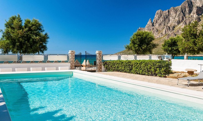 Cornino Villa | Villa with private pool, sea front location, in Cornino not far from Trapani
