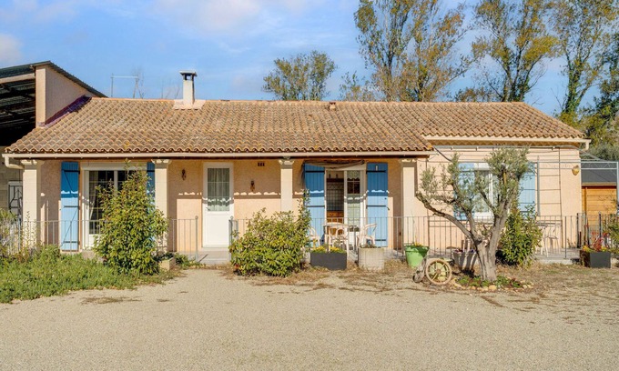 Sauveterre House | Villa with swimming pool in Sorgues