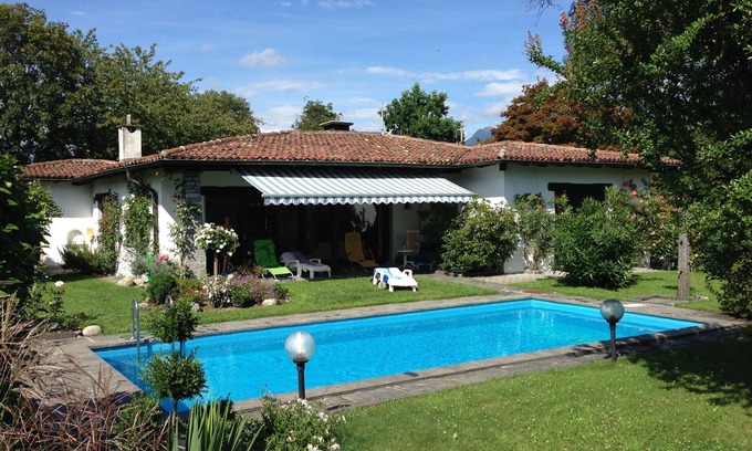 Magliaso Villa | Villa with swimming pool and large garden with double garage and parking space