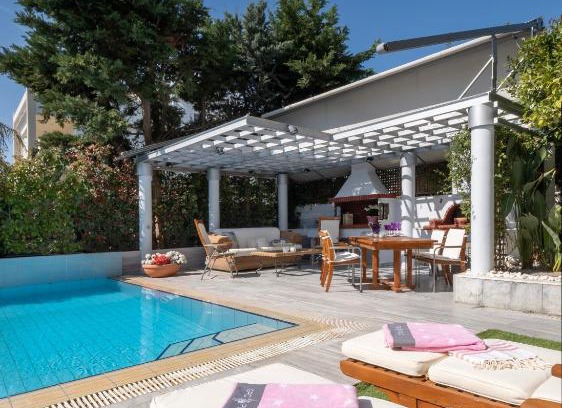Voula Villa | Villa with swimming pool in voula