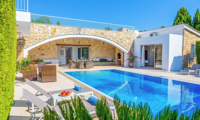 Giolou Villa | Villa Zoey - Three Bedroom Villa, Sleeps 6