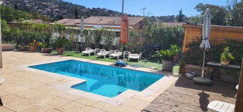 Bormes-Les-Mimosas Villa | Villa3 chambres, 4-6 personnes 5 minutes de la plage