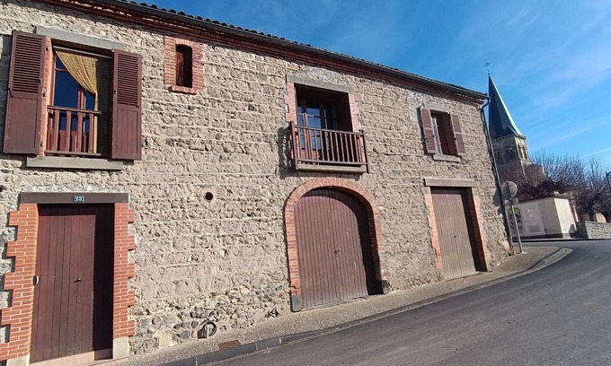 Perrier House | Village house at the crossroads 5mn ISSOIRE
