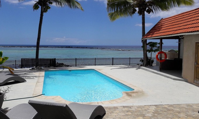 Flic-en-Flac Villa | Villasun Beachfront Villa