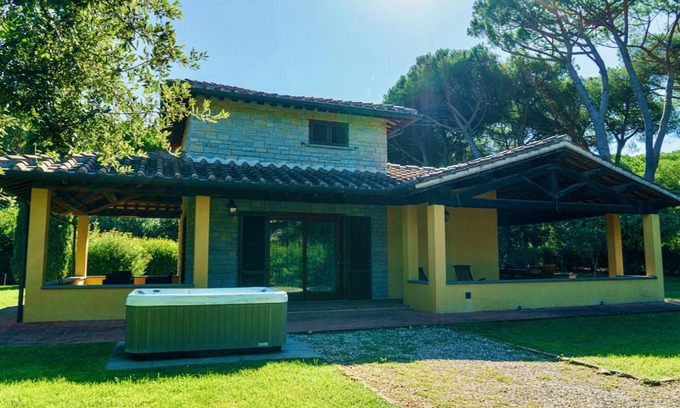 San Vincenzo Villa | Ville Di Villa Biserno