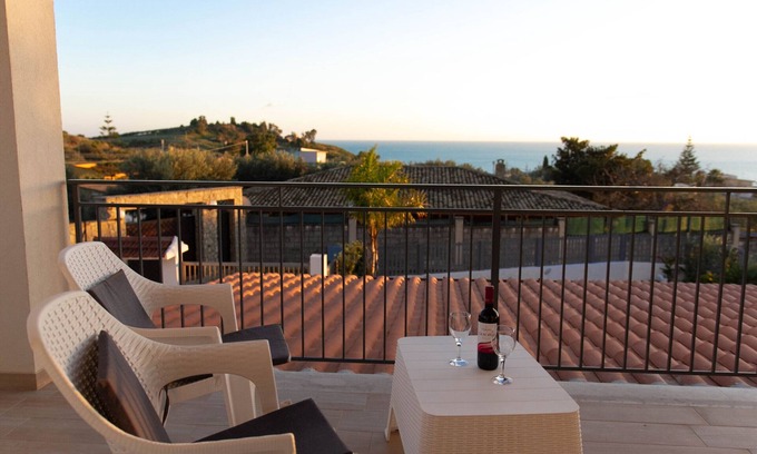 San Giorgio Apartment | Villetta San Giorgio by Wonderful Italy - Galatea