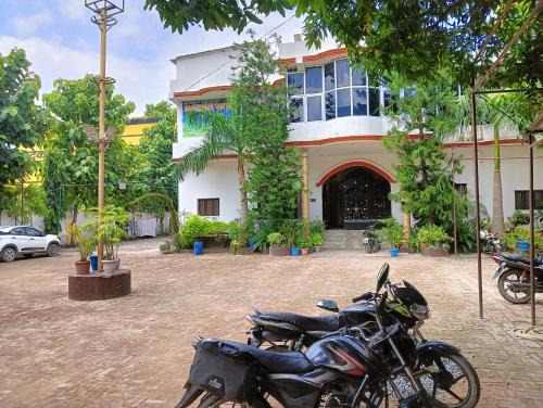 Padrauna House | Vindhyvasini Guest House