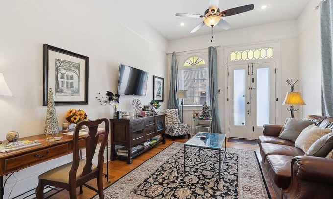 South 7th Ward House | Vintage Frenchmen Hideaway,6Blocks to Quarter+Jazz