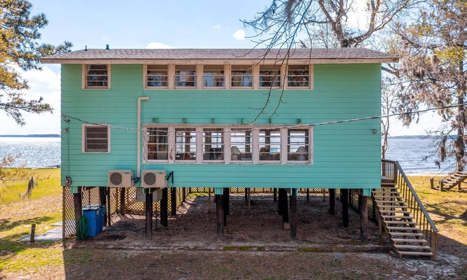 River Road House | Vintage Riverfront Cottage