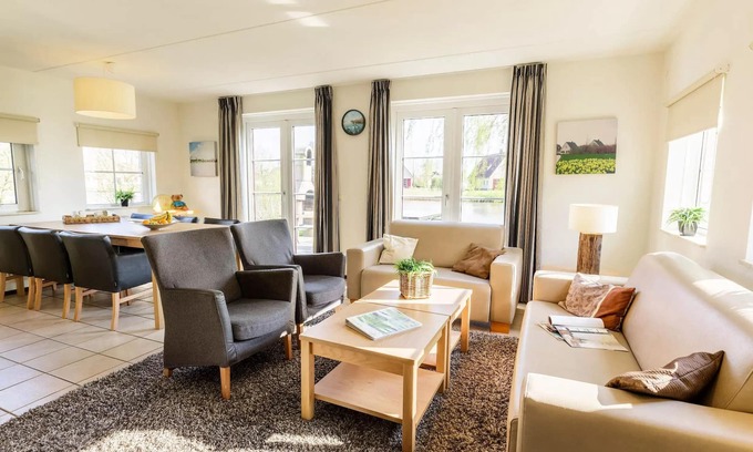 Municipality of Emmen House | VIP-Cottage für 6 Personen