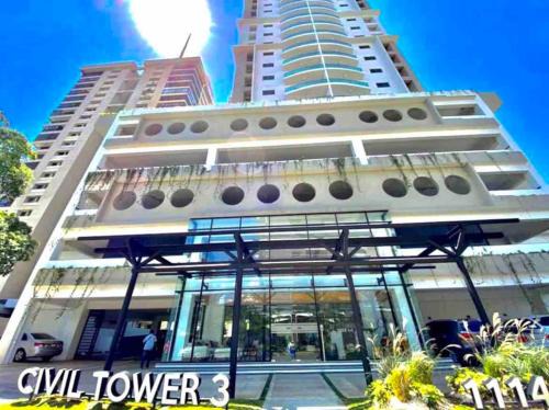 La Julia Apartment | VIP DELUXE SUITE AND TOWER E11 POOL GYM SAUNE WIFE