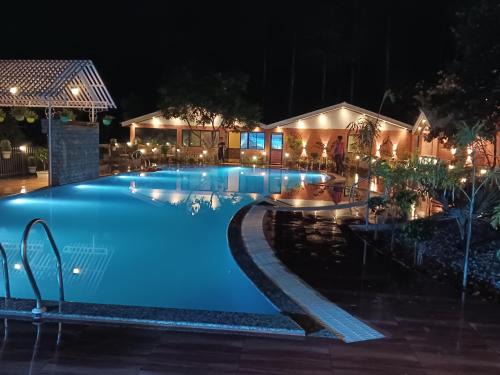 Chalsa Hotel | Vip's Ruposhi Bangla Eco Resort