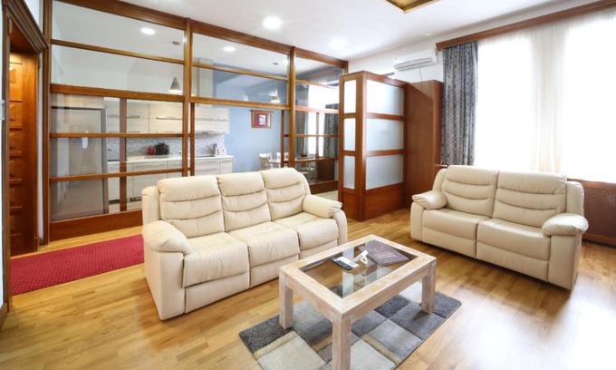 Odorheiu Secuiesc Apartment | Virág Apartman Luxury