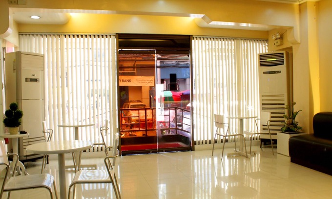 Guadalupe Nuevo Hotel | Vista Apartelle & Restaurant