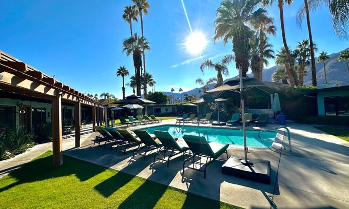 Warm Sands Resort | Vista Grande Resort - A Gay Men's Resort