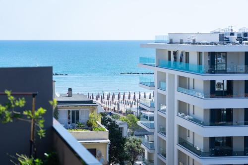 Pescara Apartment | Vivere Pescara Penthouse Sea View, 2 Suites, 2 Baths, Central