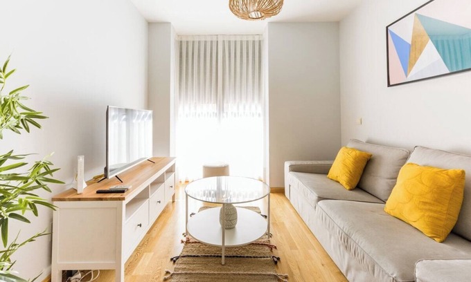 Moncloa-Aravaca Condo | Vivodomo - Free parking, super bright, 2bed/2bath