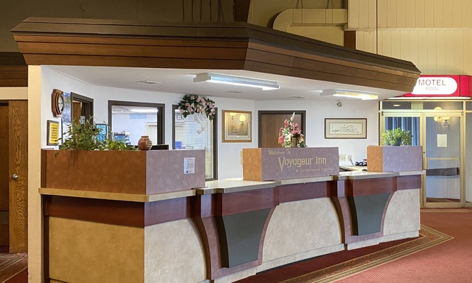 Reedsburg Hotel | Voyageur Inn and Conference Center