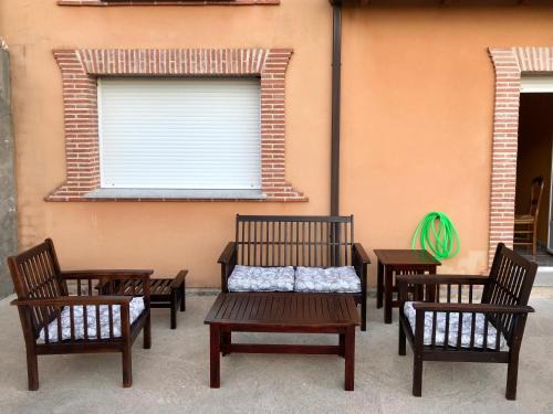 Poyales del Hoyo House | VUT LA TABERNA I