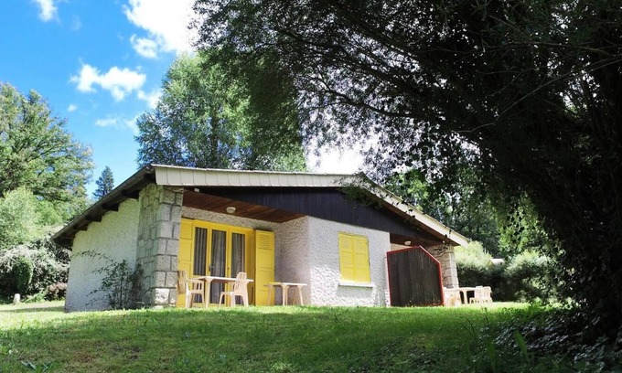 Neuvic Apartment | VVF Haute Dordogne *** - 2 Rooms 6 People 1 baby