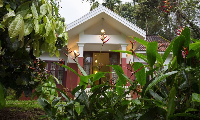 Kunnathidavaka Hotel | Vythiri Holiday Resorts