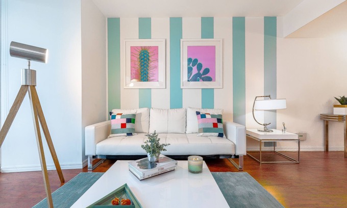 Downtown Miami Apartment | W Icon Residence Premium Interior, Pool & Bay Views, Free SPA/GYM/POOL/Wi-Fi
