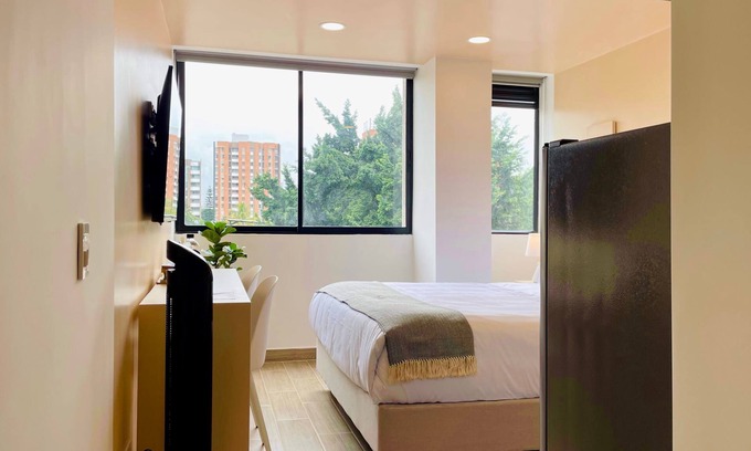 La America Apartment | w Radiant 3BR w Fantastic Deco in Laureles