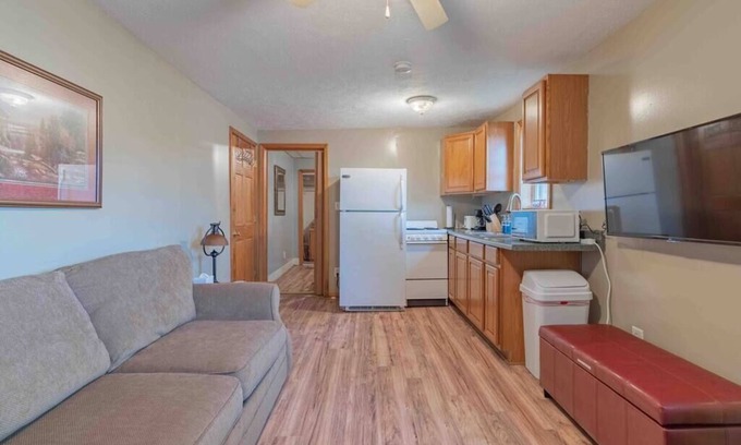 Wabash Apartment | Wabash Eagles Nest 175 Apt., 1st Floor
