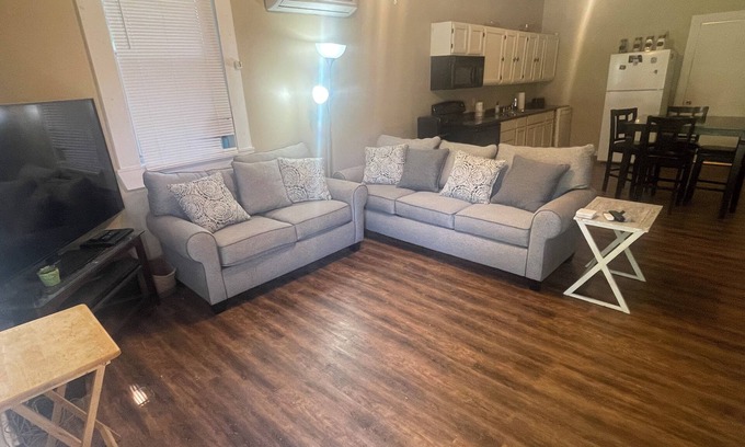 Waco Apartment | Waco Charm: A Petite Getaway