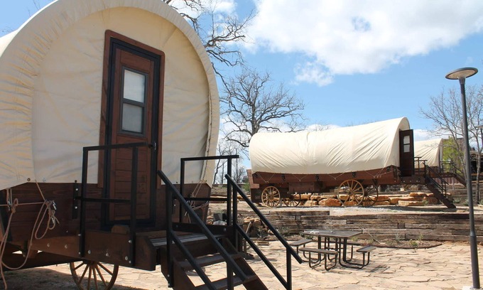 Bridgeport House | Wagon 2 - Modern Rustic Retreat - West Wagon with Breathtaking Views