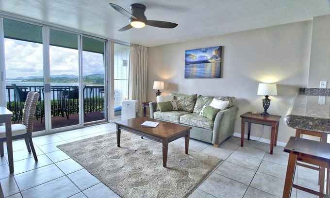 Wailua House Lots Apartment | Wailua Bay View 115
