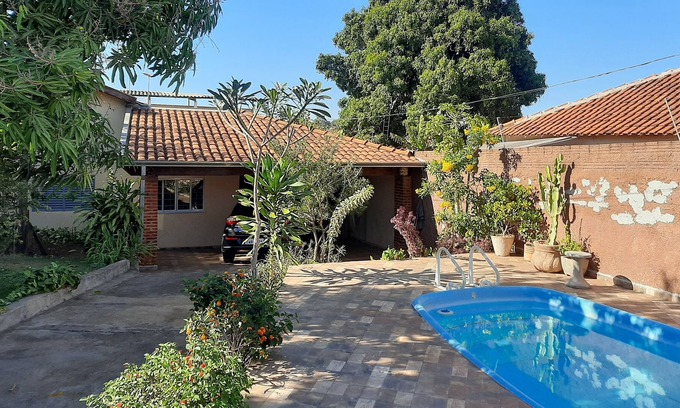 Jaboticabal House | Waking up to the birds chirping