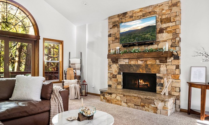 Lake Arrowhead House | Walk 2lake, Enclosed backyard w Running Stream; Dog Friendly! Large 2Story Home