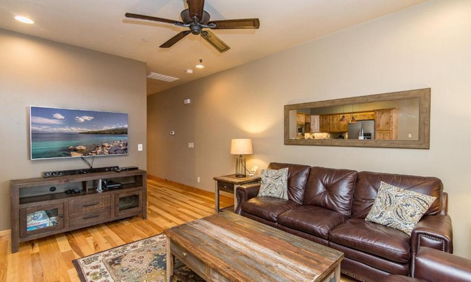 Truckee House | Walk-Friendly Truckee House
