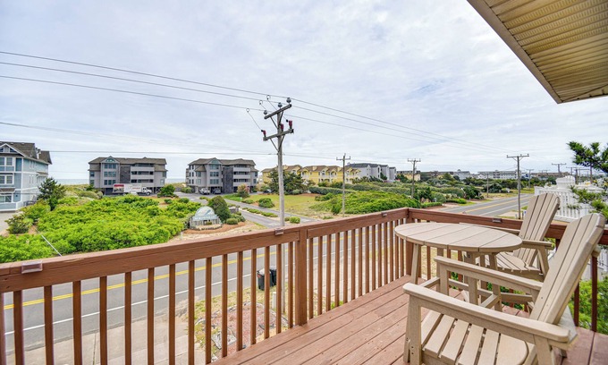 Kill Devil Hills House | Walk to Beach + Restaurants: Outer Banks Retreat