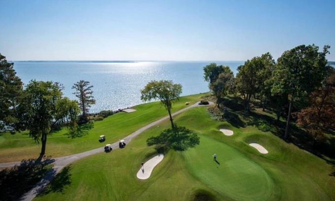 Kingsmill Condo | Walk to beaches, large beautiful 2bdrm two bath, "Kingsmill on the James"