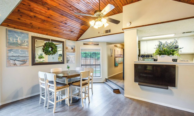Lake Dallas House | Walk to Boat Ramp: Texas Home Near Lewisville Lake